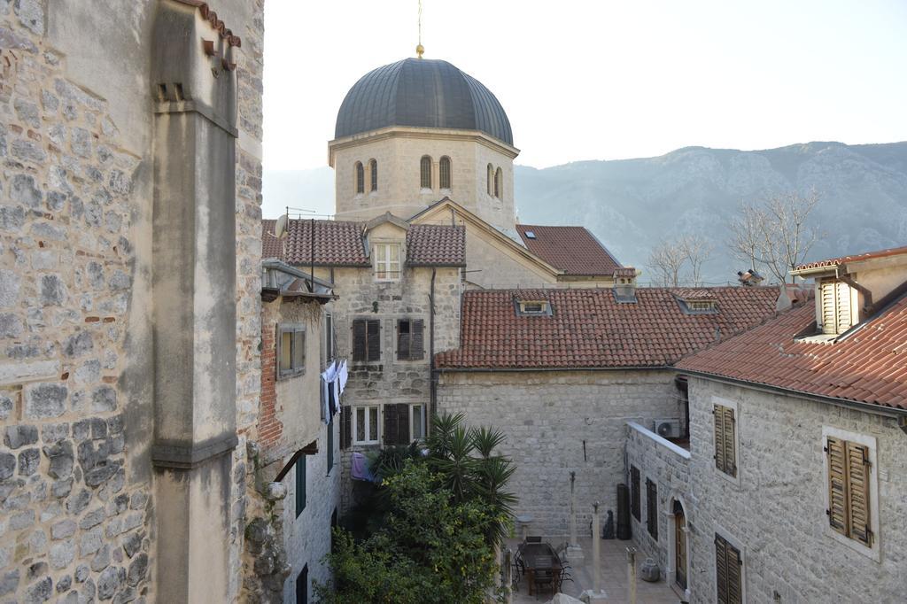 Palazzo Max And Alex Apartments Kotor Bagian luar foto